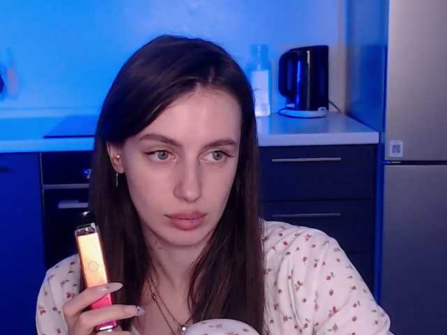 Lilijily live cam preview