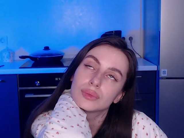 Lilijily, live now on BongaCams