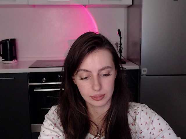 Lilijily live cam
