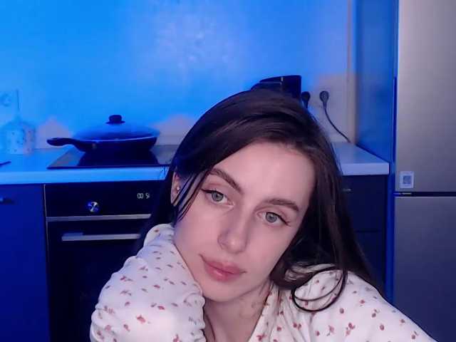 Lilijily, live now on BongaCams