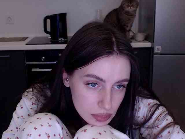 Lilijily webcam