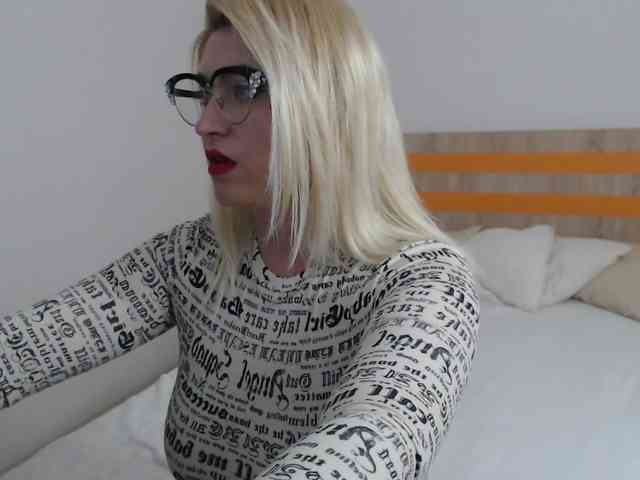 ElizabethRaegan webcam