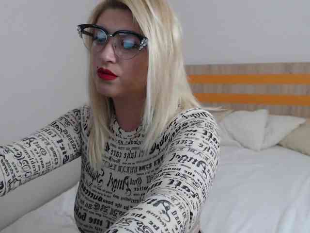 ElizabethRaegan webcam