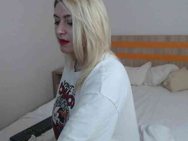 ElizabethRaegan webcam