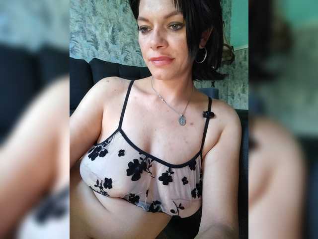 Lois-Lorrie live cam on BongaCams