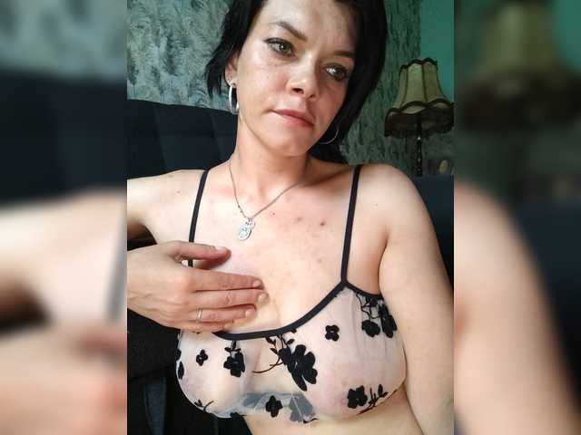 Lois-Lorrie live cam on BongaCams