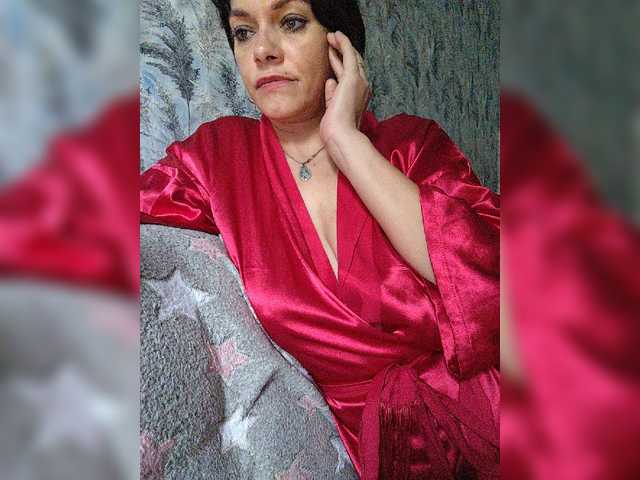 Sex chat gratuit in direct cu Lois-Lorrie pe BongaCams