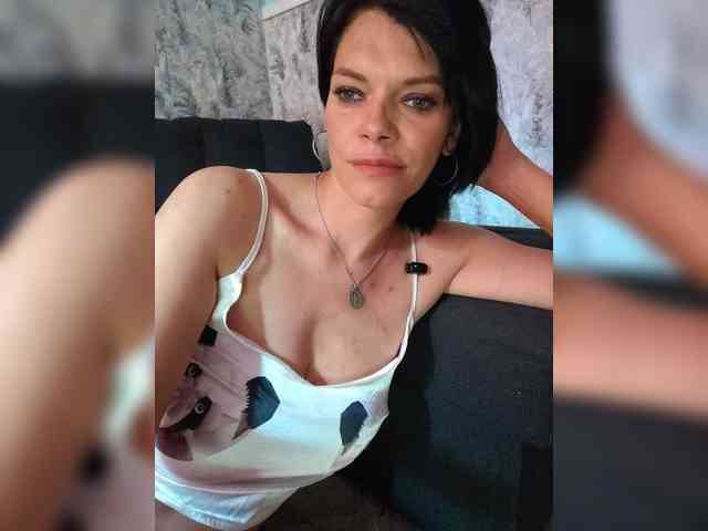 Lois-Lorrie webcam