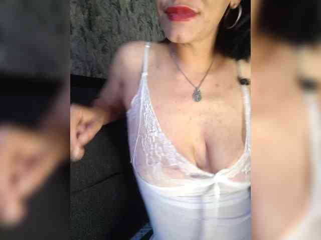 Lois-Lorrie webcam