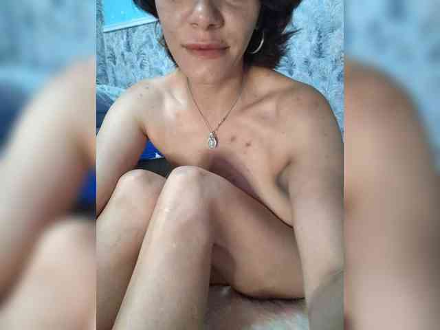 Lois-Lorrie webcam
