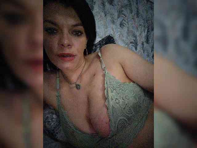 Lois-Lorrie webcam