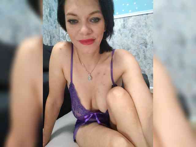 Lois-Lorrie webcam