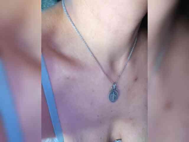 Lois-Lorrie webcam
