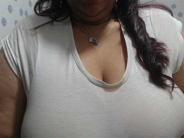 CamilaSexHot live cam on BongaCams