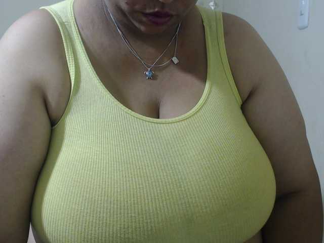 CamilaSexHot live cam on BongaCams