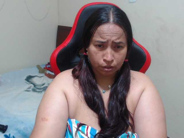 CamilaSexHot live cam on BongaCams