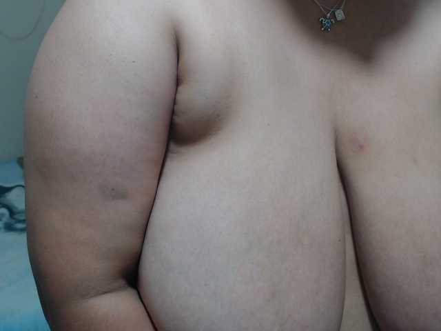 CamilaSexHot live cam on BongaCams