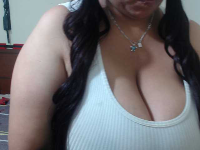 CamilaSexHot live cam on BongaCams