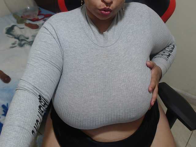 CamilaSexHot live cam on BongaCams