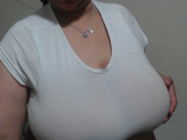 CamilaSexHot live cam on BongaCams
