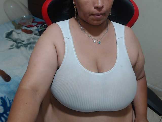 CamilaSexHot live cam on BongaCams