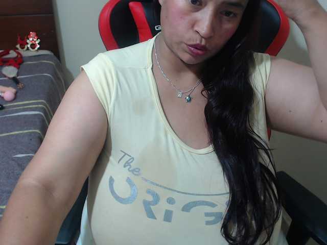 CamilaSexHot live cam on BongaCams