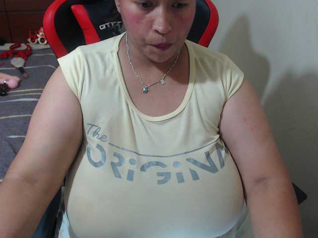 CamilaSexHot live cam on BongaCams
