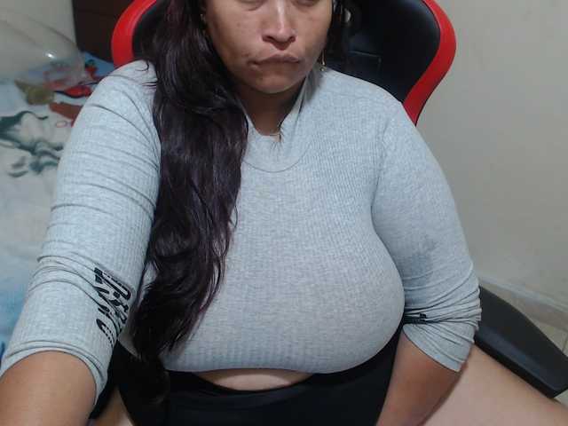 CamilaSexHot live cam on BongaCams