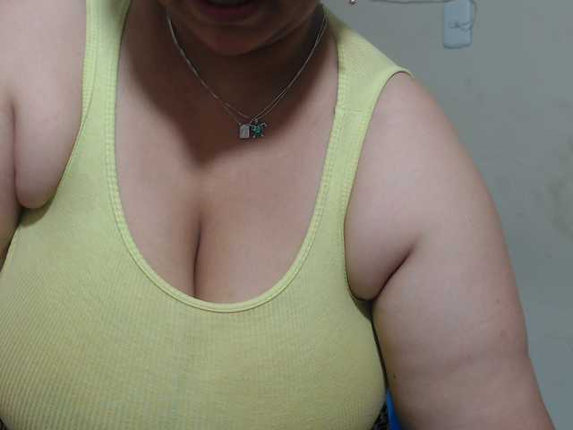CamilaSexHot live cam on BongaCams