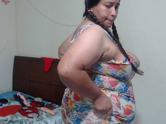CamilaSexHot — live female cam