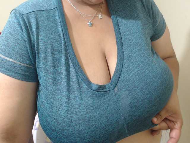 CamilaSexHot live cam on BongaCams