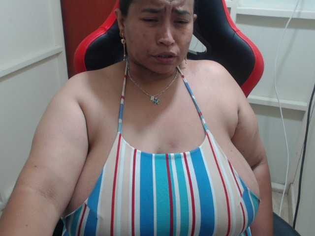CamilaSexHot live cam preview