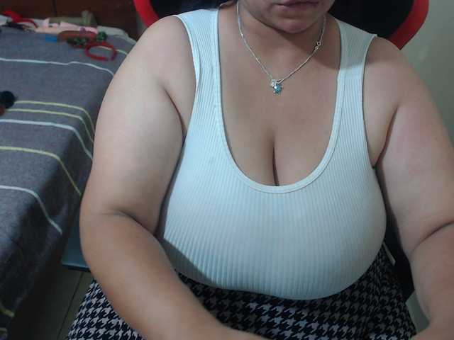 CamilaSexHot live cam on BongaCams