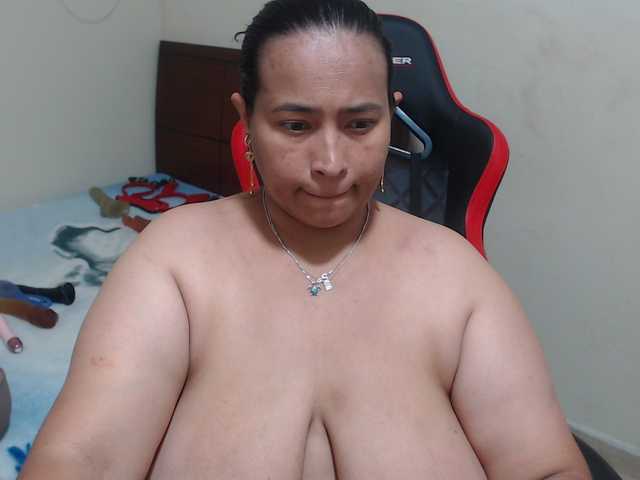 CamilaSexHot live cam on BongaCams