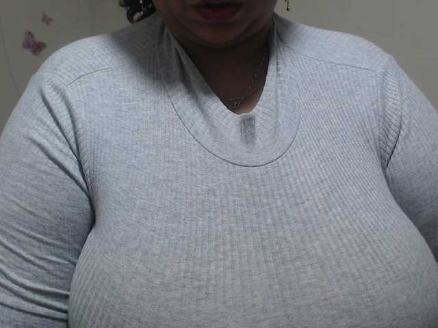 CamilaSexHot live cam on BongaCams