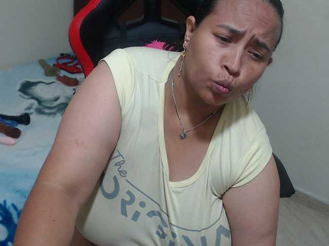 CamilaSexHot live cam on BongaCams