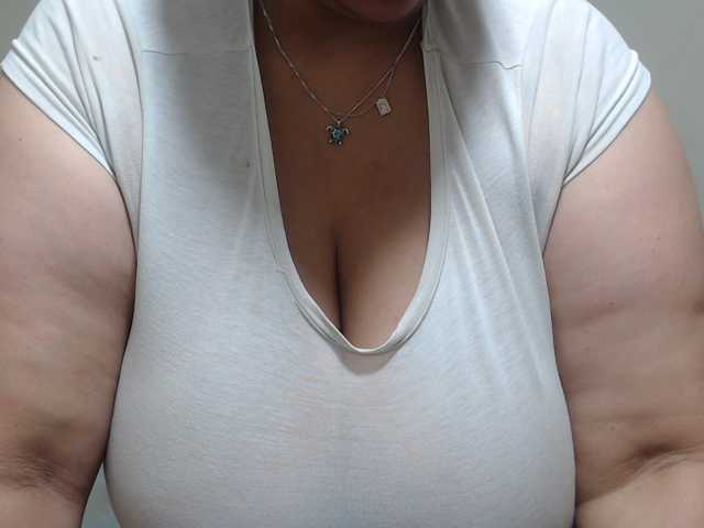 CamilaSexHot live cam on BongaCams