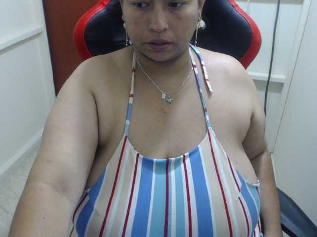 CamilaSexHot live cam on BongaCams