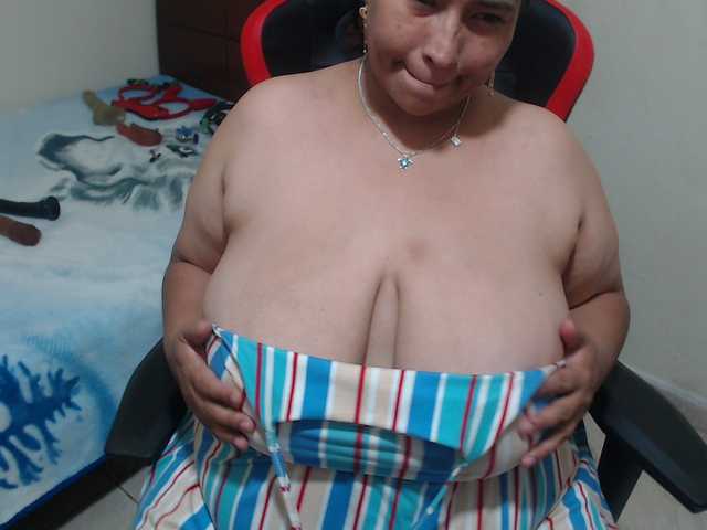 CamilaSexHot live cam on BongaCams