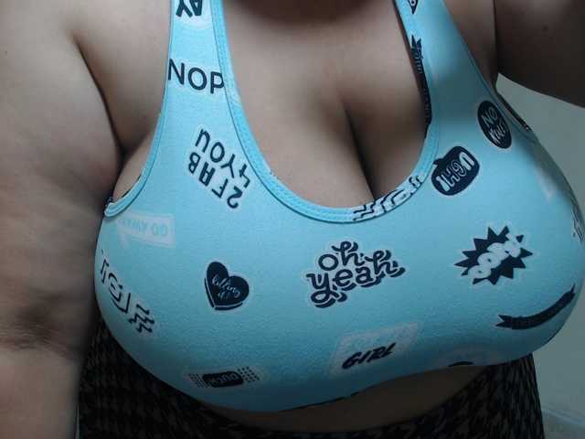CamilaSexHot live cam on BongaCams