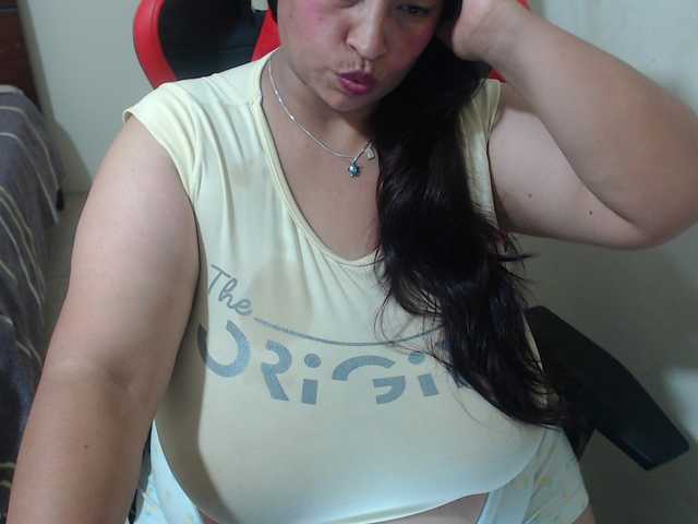 CamilaSexHot live cam on BongaCams