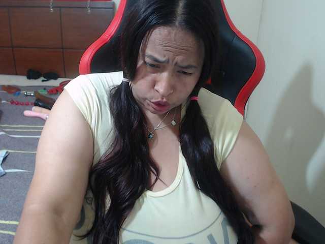 CamilaSexHot live cam on BongaCams