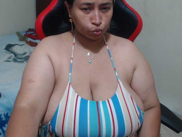 CamilaSexHot live cam on BongaCams