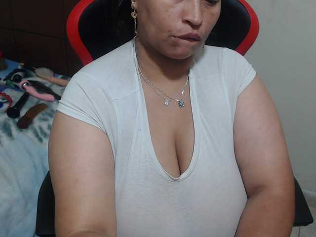 CamilaSexHot live cam on BongaCams