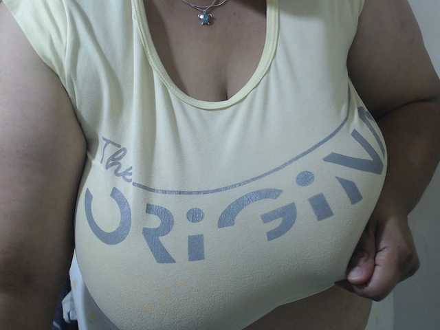 CamilaSexHot live cam on BongaCams