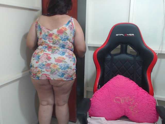 CamilaSexHot live cam preview