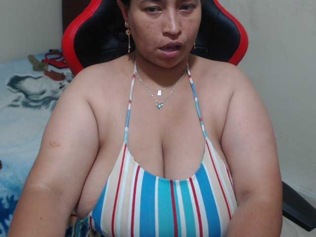 CamilaSexHot live cam on BongaCams