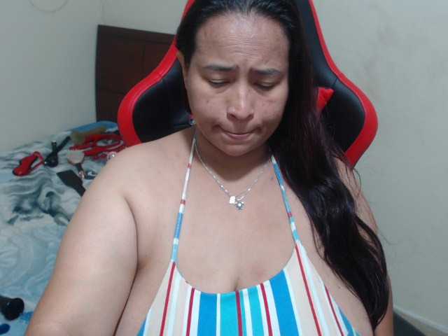CamilaSexHot live cam on BongaCams