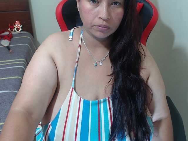 CamilaSexHot live cam on BongaCams