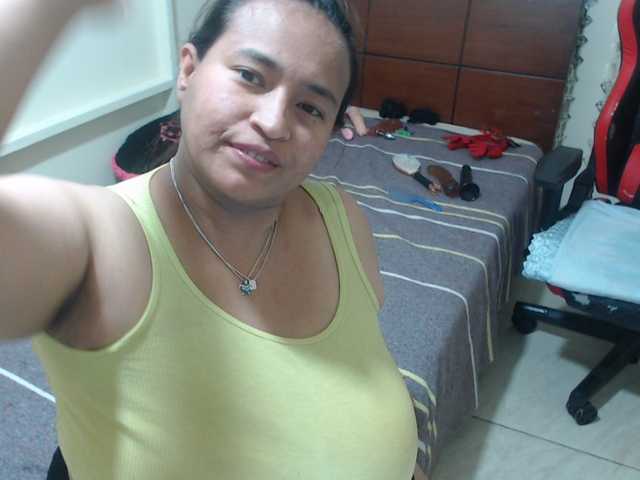 CamilaSexHot live cam on BongaCams